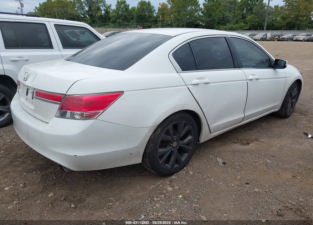 2011 HONDA ACCORD 2.4 LX VIN: 1HGCP2E37BA085229