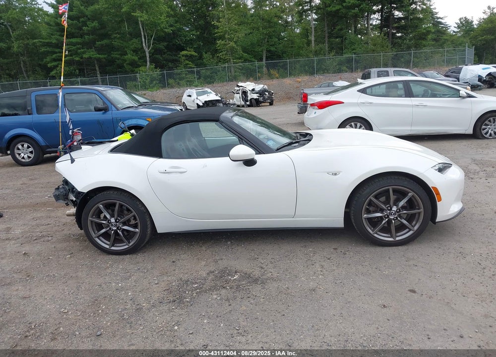 2020 MAZDA MX-5 MIATA VIN: JM1NDAD76L0415545
