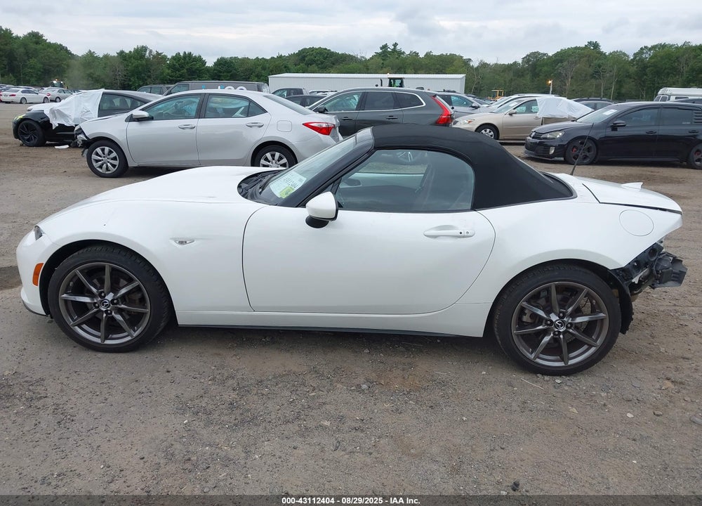 2020 MAZDA MX-5 MIATA VIN: JM1NDAD76L0415545