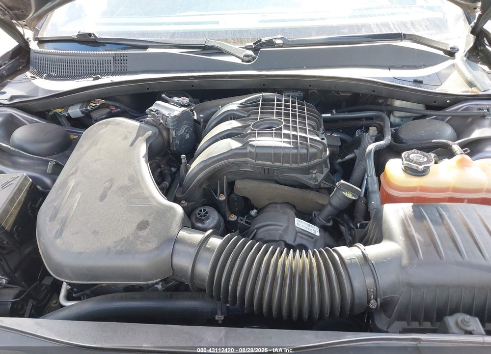 2014 CHRYSLER 300 VIN: 2C3CCABG5EH365401