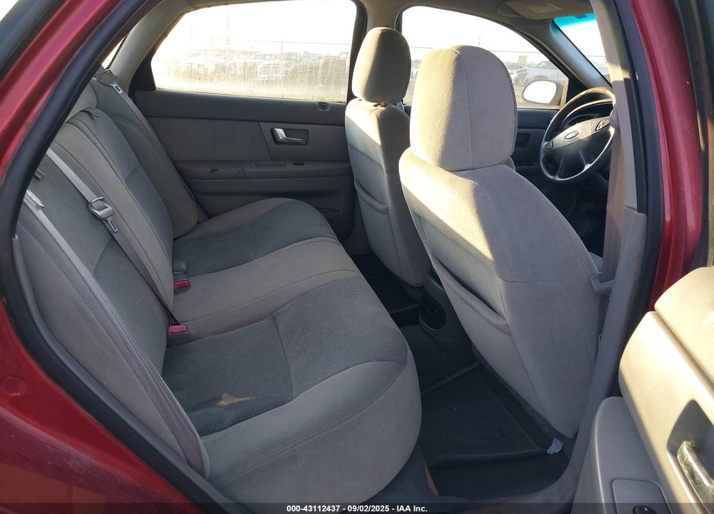 2000 FORD TAURUS SES VIN: 1FAFP55S2YA283526