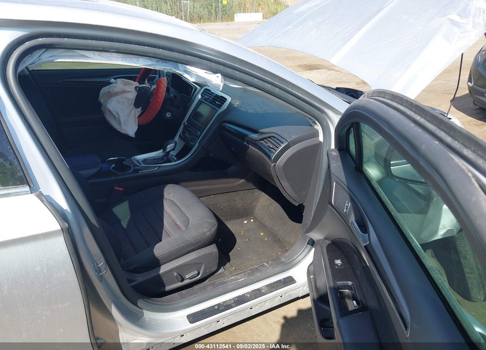 2016 FORD FUSION VIN: 3FA6P0H77GR256420