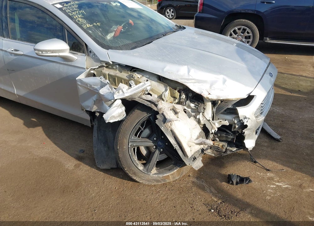 2016 FORD FUSION VIN: 3FA6P0H77GR256420