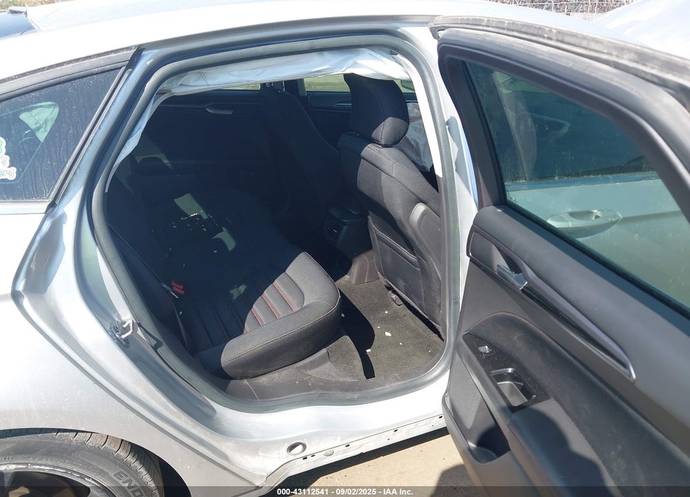 2016 FORD FUSION VIN: 3FA6P0H77GR256420
