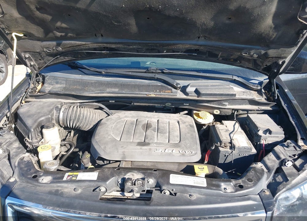 2015 CHRYSLER TOWN & COUNTRY VIN: 2C4RC1HG6FR571657