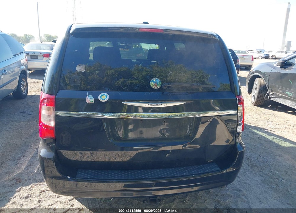 2015 CHRYSLER TOWN & COUNTRY VIN: 2C4RC1HG6FR571657