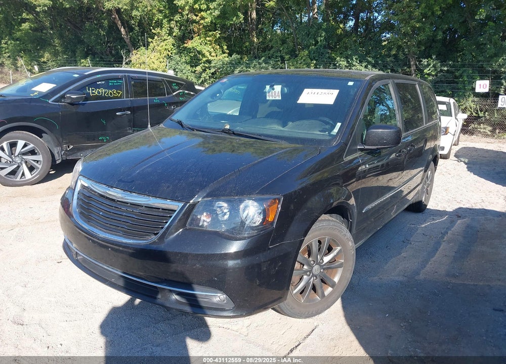 2015 CHRYSLER TOWN & COUNTRY VIN: 2C4RC1HG6FR571657