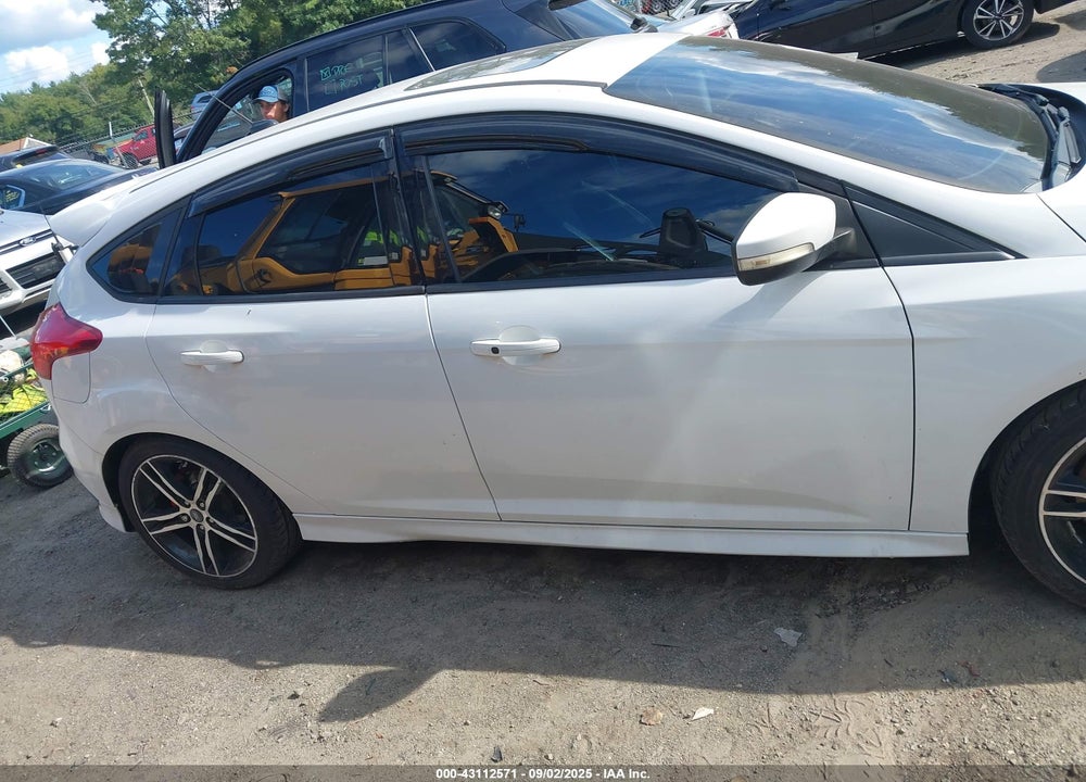 2017 FORD FOCUS ST VIN: 1FADP3L92HL251899
