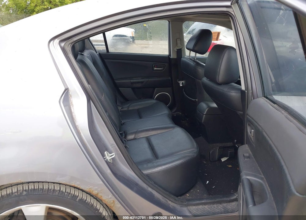 2004 MAZDA 3 S VIN: JM1BK323641190639