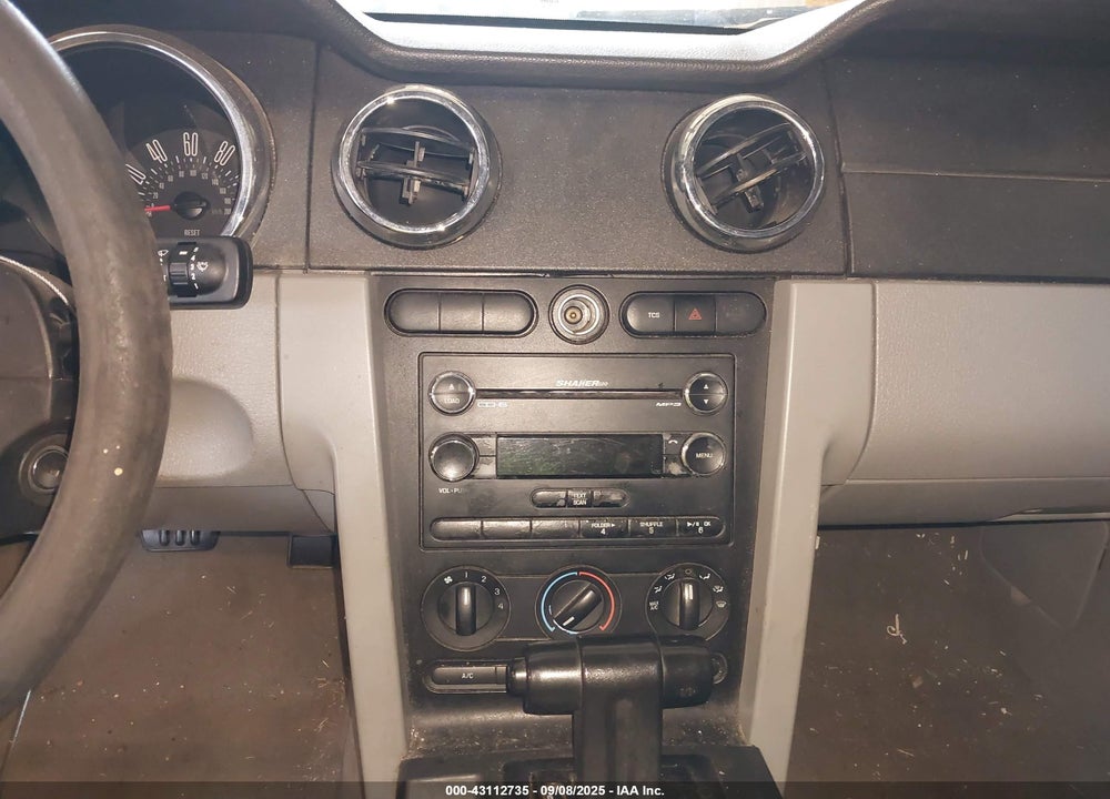 2008 FORD MUSTANG V6 DELUXE/V6 PREMIUM VIN: 1ZVHT80N585113426