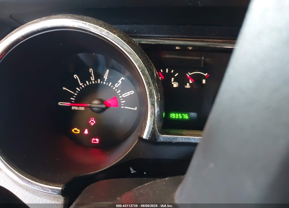 2008 FORD MUSTANG V6 DELUXE/V6 PREMIUM VIN: 1ZVHT80N585113426