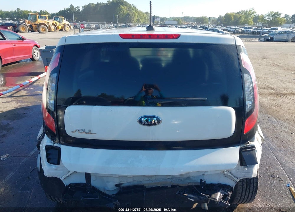 2018 KIA SOUL VIN: KNDJN2A28J7592659