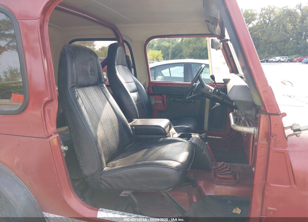 1985 JEEP JEEP VIN: 1JCCE87A7FT121349
