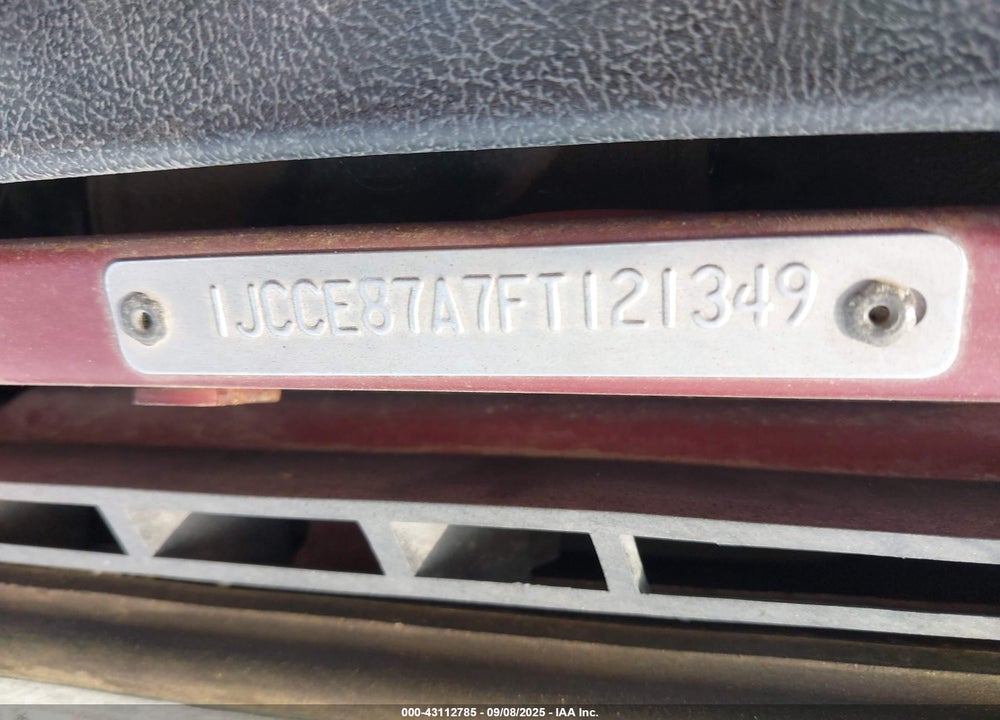 1985 JEEP JEEP VIN: 1JCCE87A7FT121349