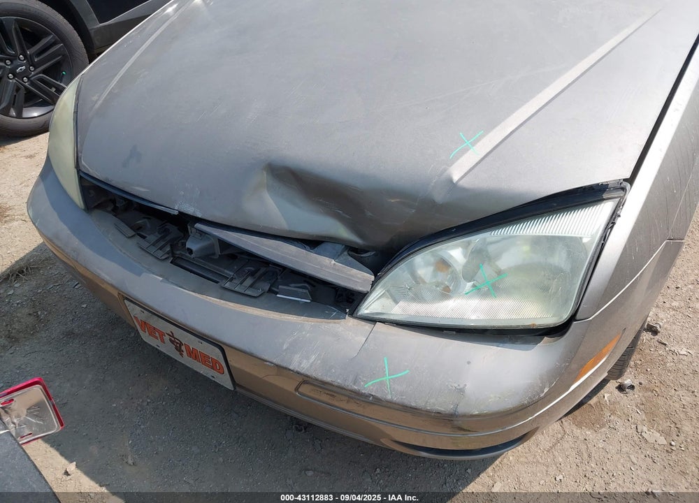 2005 FORD FOCUS ZX4 VIN: 1FAFP34N05W246229