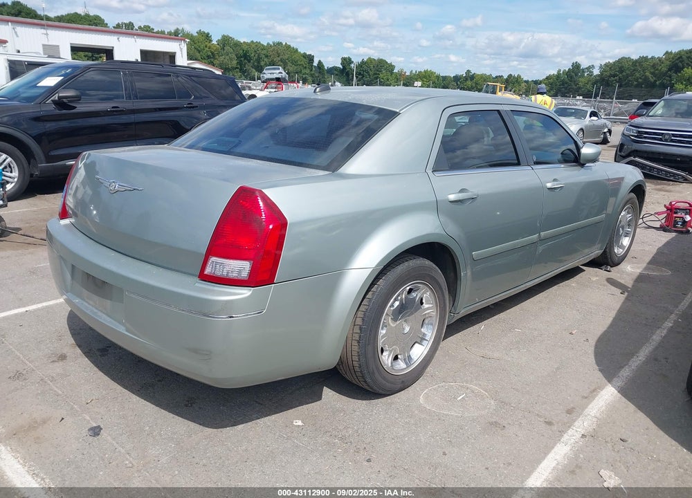 2005 CHRYSLER 300 TOURING VIN: 2C3AA53GX5H512654