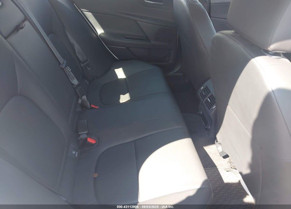 2019 JAGUAR XE VIN: SAJAD4FX6KCP49439