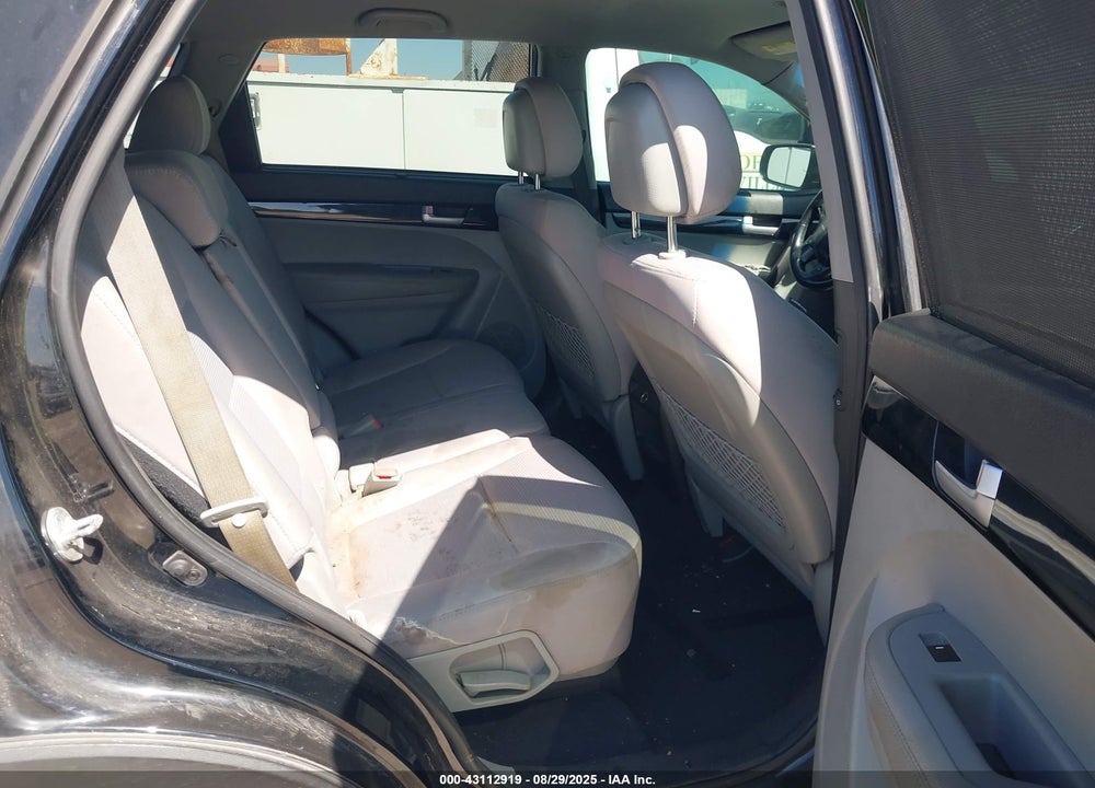 2015 KIA SORENTO VIN: 5XYKT4A6XFG581889