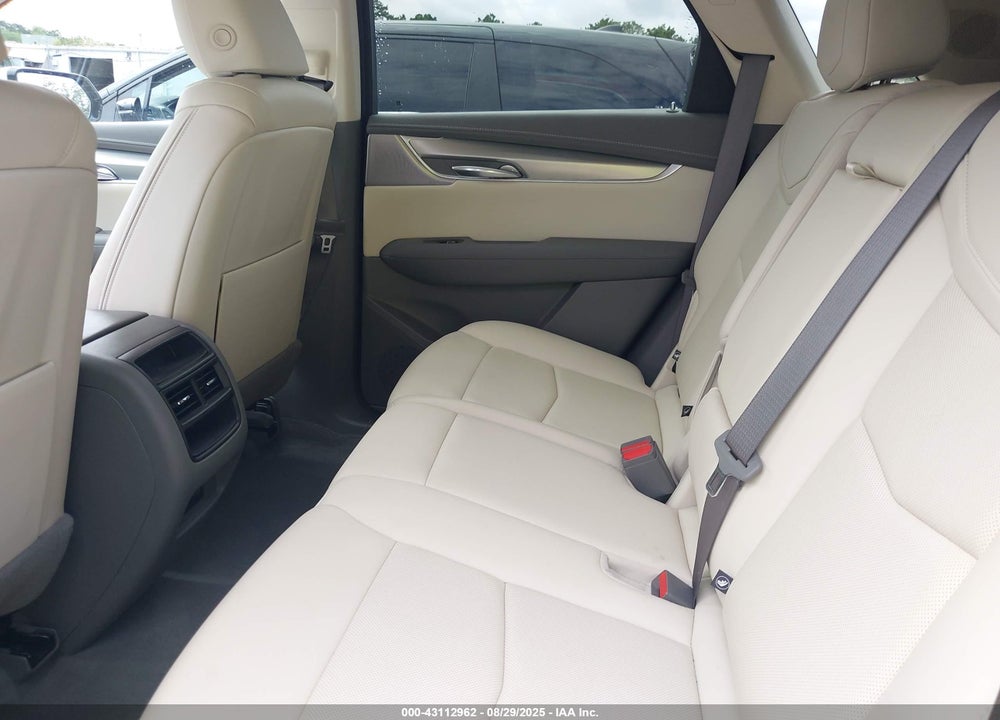 2022 CADILLAC XT5 VIN: 1GYKNDR44NZ158670