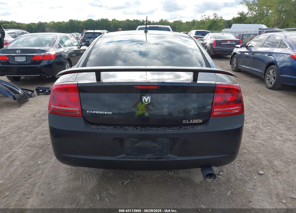 2008 DODGE CHARGER VIN: 2B3KA43G18H333323