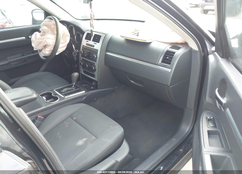 2008 DODGE CHARGER VIN: 2B3KA43G18H333323