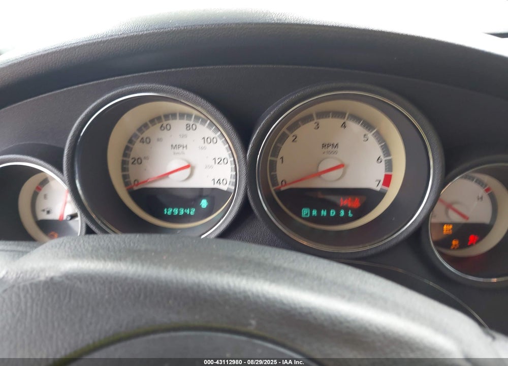 2008 DODGE CHARGER VIN: 2B3KA43G18H333323