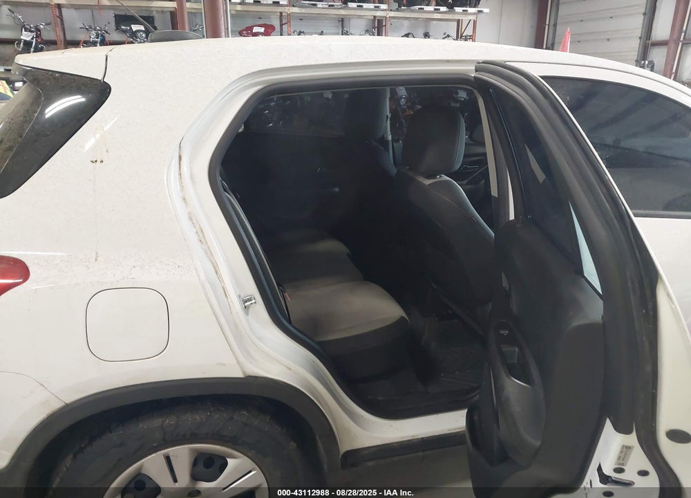 2015 CHEVROLET TRAX VIN: KL7CJKSBXFB206005