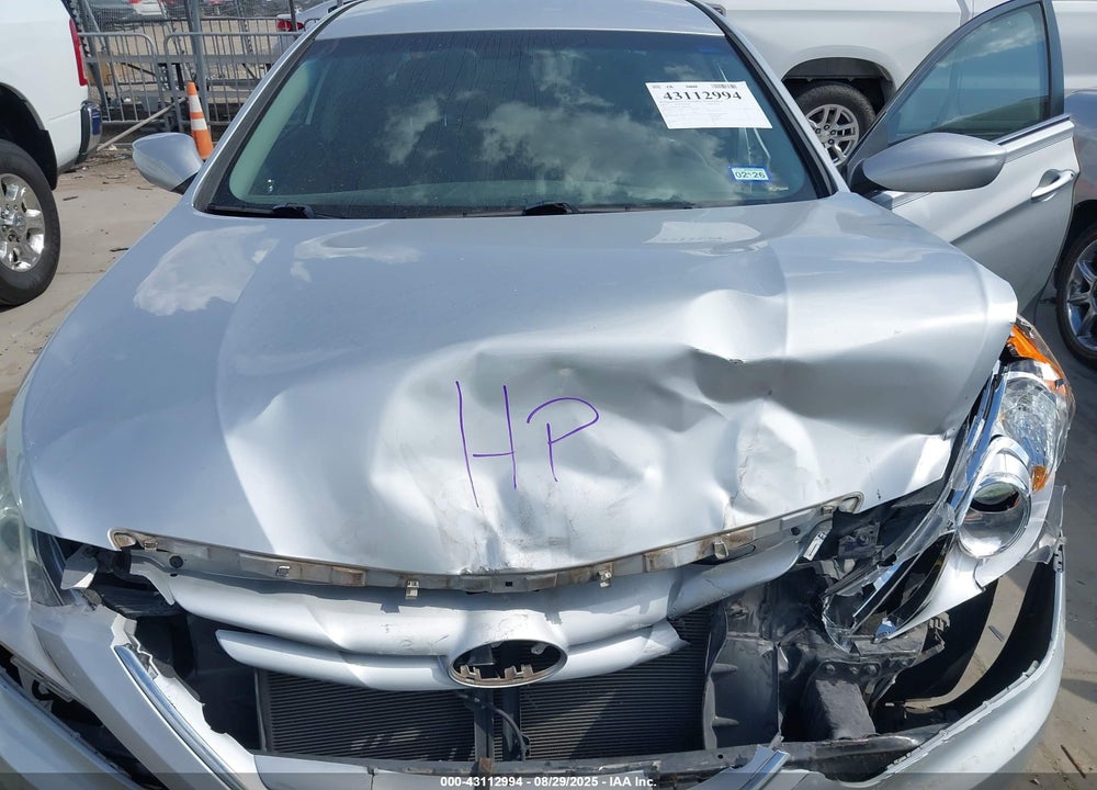 2013 HYUNDAI SONATA VIN: 5NPEB4AC3DH647985