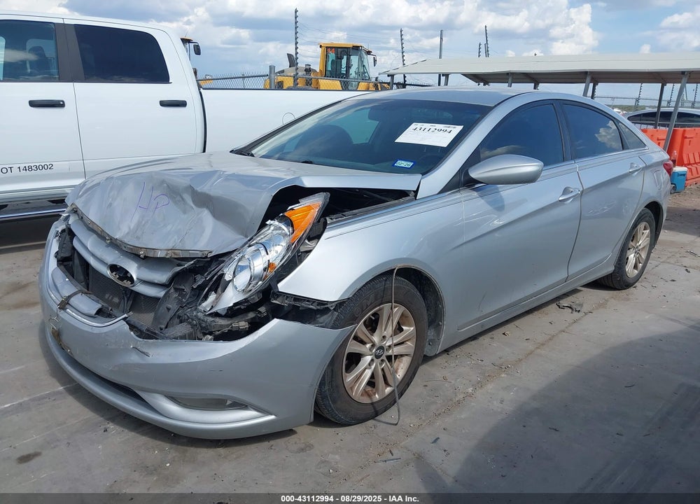 2013 HYUNDAI SONATA VIN: 5NPEB4AC3DH647985