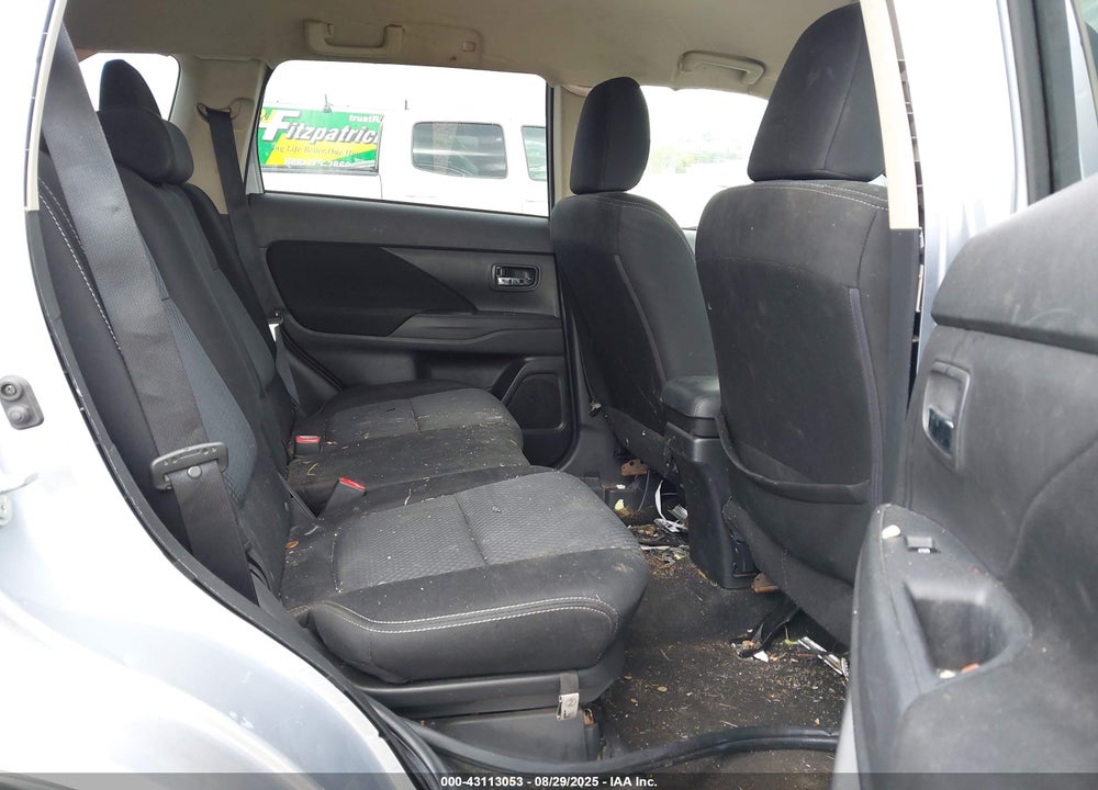 2016 MITSUBISHI OUTLANDER SE VIN: JA4AD3A37GZ034388