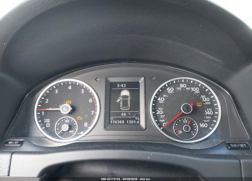 2016 VOLKSWAGEN TIGUAN S VIN: WVGBV7AX5GW532913
