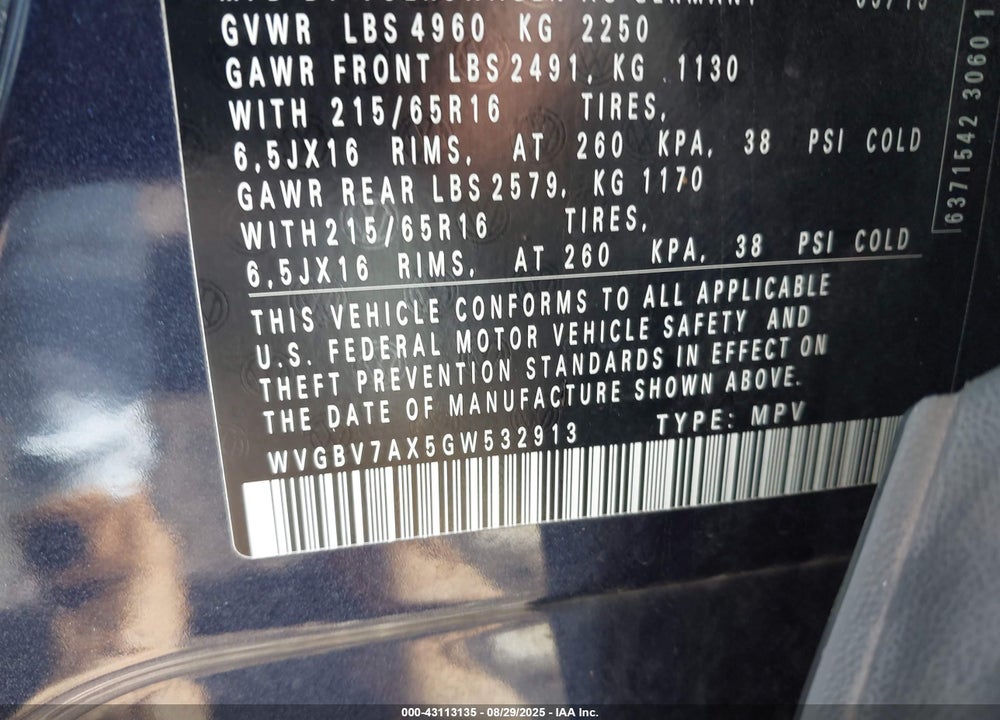 2016 VOLKSWAGEN TIGUAN S VIN: WVGBV7AX5GW532913