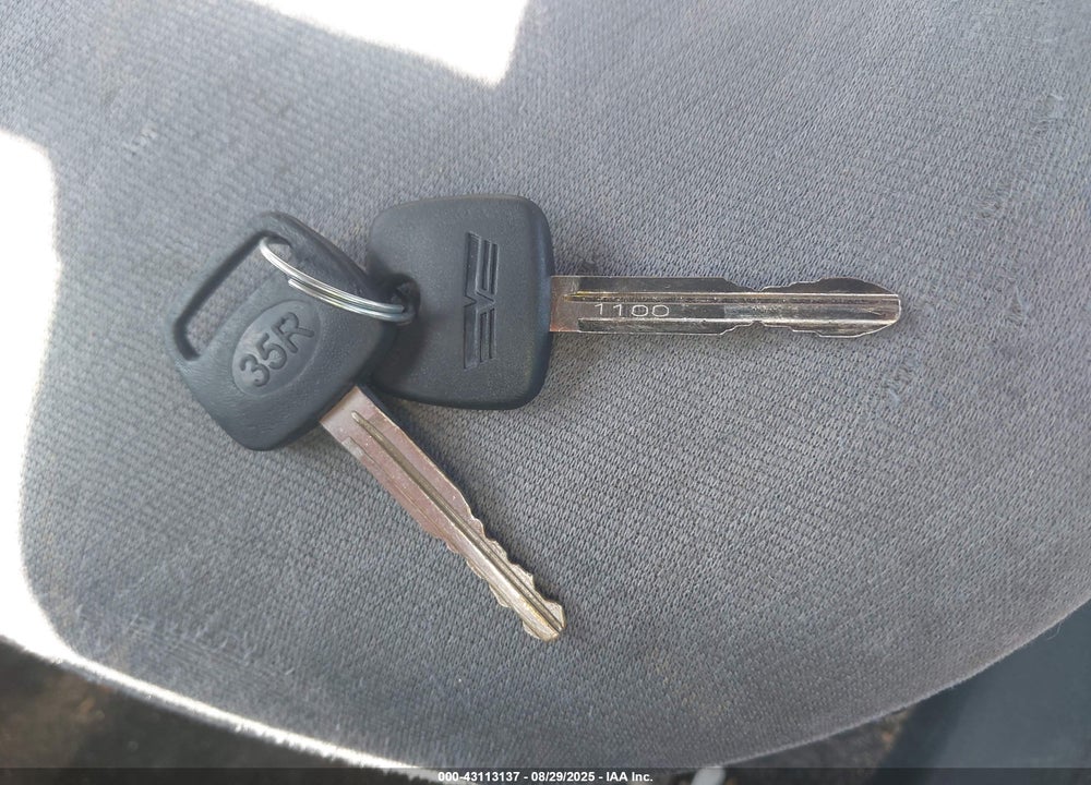 2003 TOYOTA ECHO VIN: JTDBT123X35050442