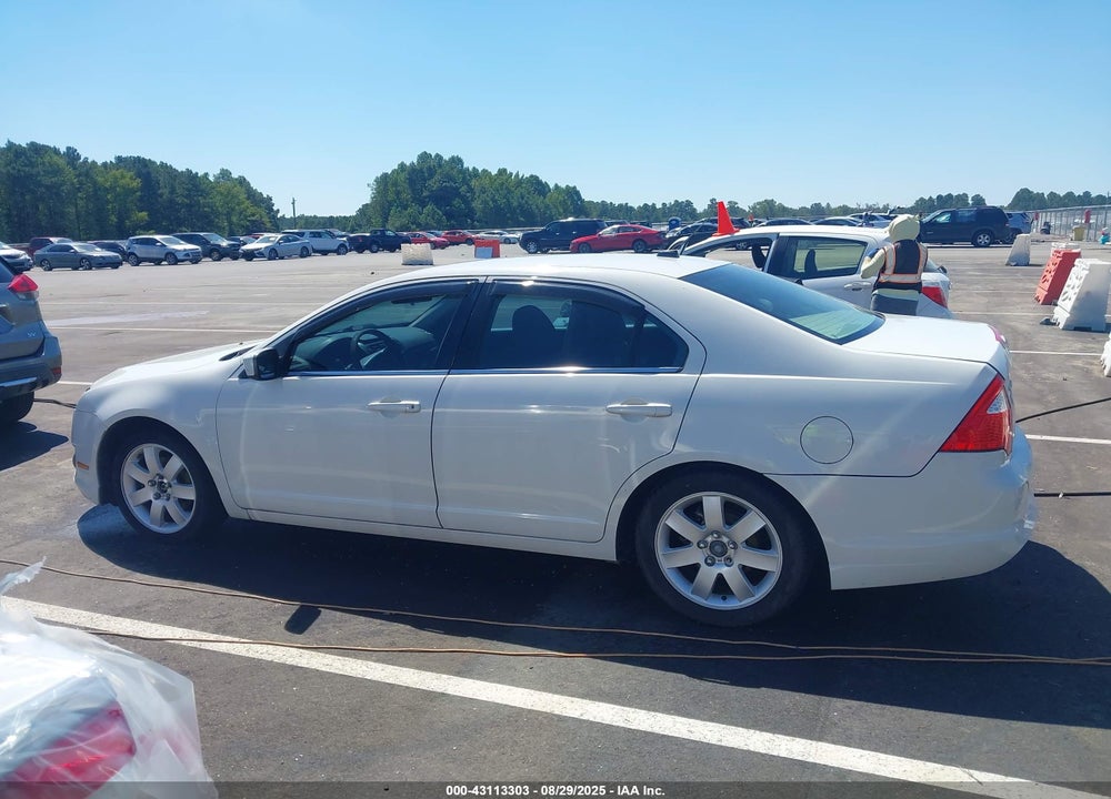 2010 FORD FUSION VIN: 3FAHP0HA5AR326377