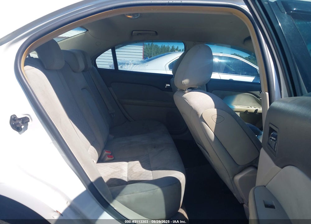 2010 FORD FUSION VIN: 3FAHP0HA5AR326377