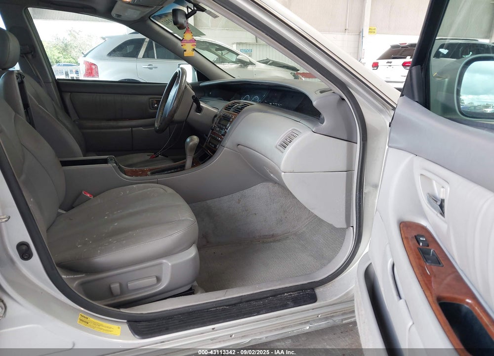2001 TOYOTA AVALON XLS VIN: 4T1BF28B01U186735