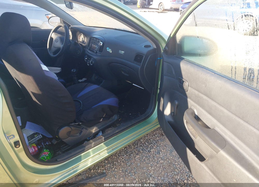 2008 HYUNDAI ACCENT GS VIN: KMHCM36C18U095530