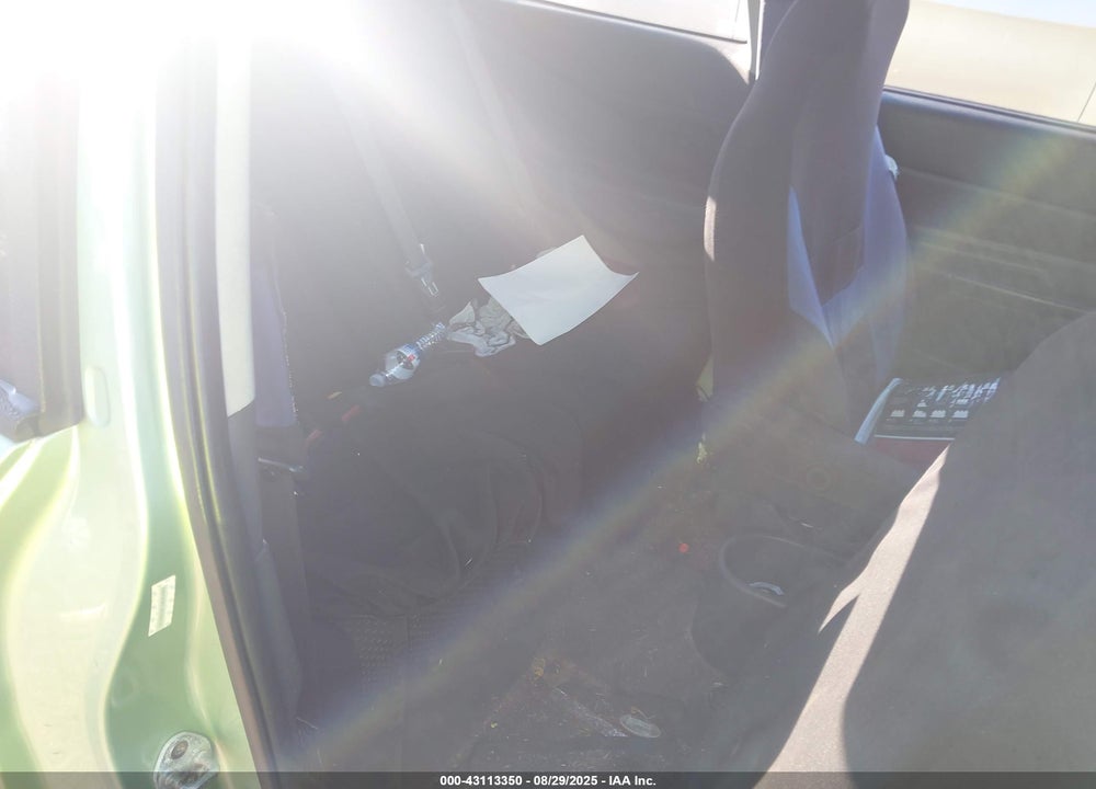 2008 HYUNDAI ACCENT GS VIN: KMHCM36C18U095530