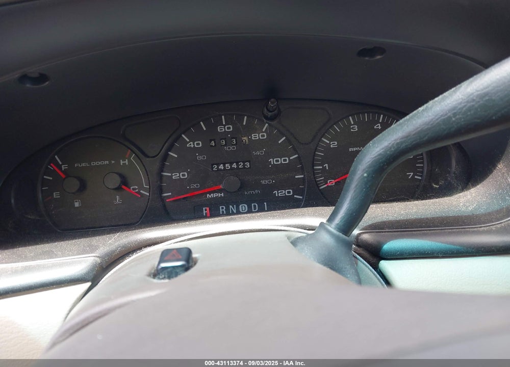 2002 FORD TAURUS SES VIN: 1FAFP55U62G123851