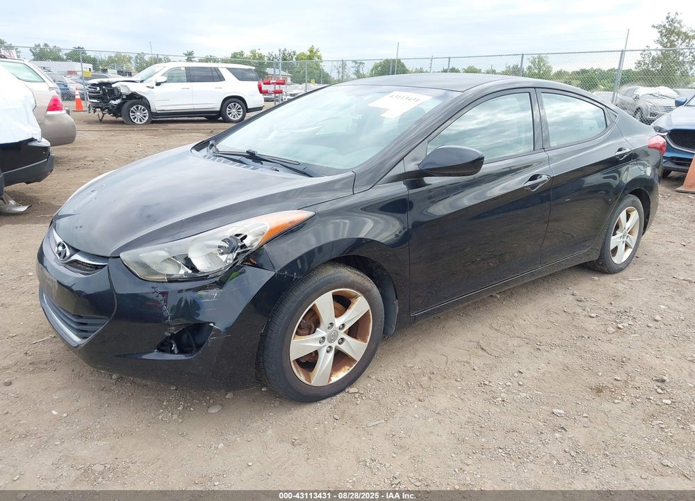 2013 HYUNDAI ELANTRA VIN: KMHDH4AE6DU979982