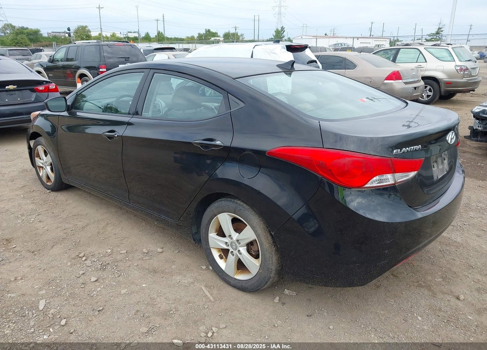 2013 HYUNDAI ELANTRA VIN: KMHDH4AE6DU979982