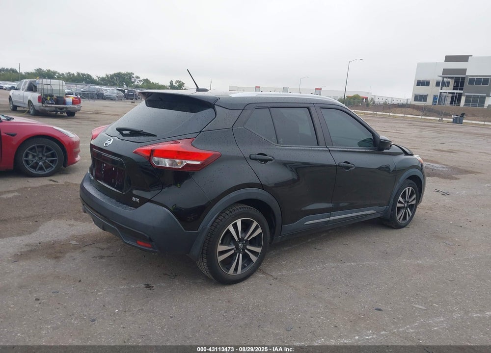 2019 NISSAN KICKS SR VIN: 3N1CP5CU7KL535923
