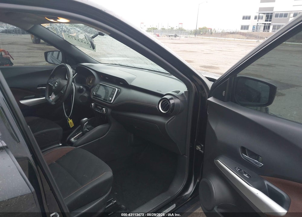 2019 NISSAN KICKS SR VIN: 3N1CP5CU7KL535923