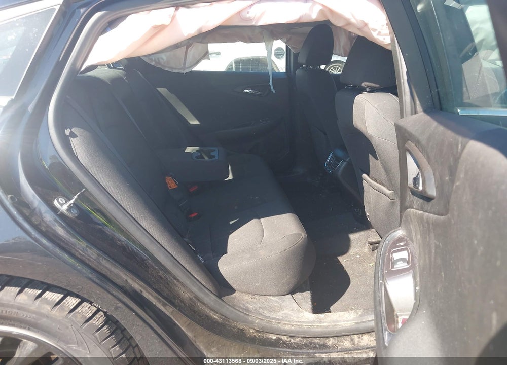 2018 CHEVROLET MALIBU LT VIN: 1G1ZD5ST4JF231958