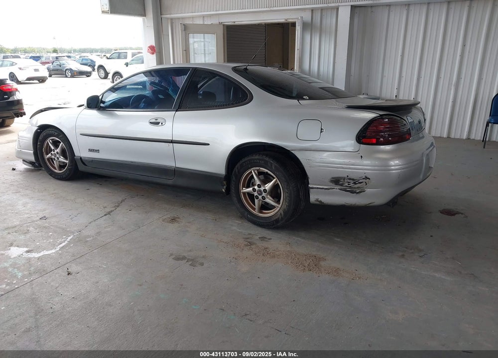 2002 PONTIAC GRAND PRIX GTP VIN: 1G2WR12172F106655