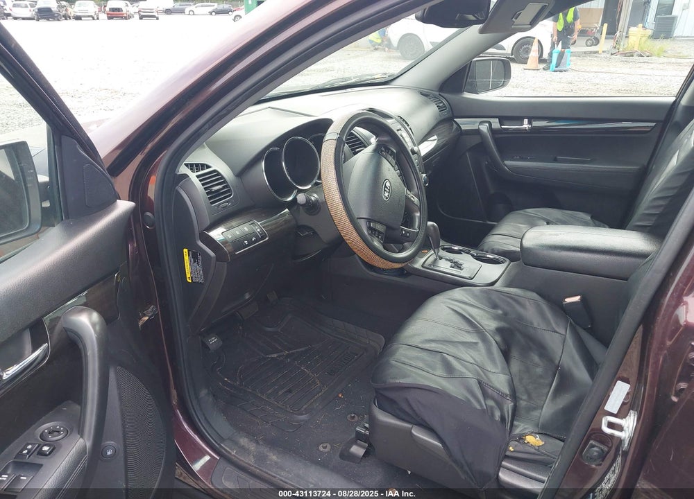 2012 KIA SORENTO LX VIN: 5XYKT3A61CG198588