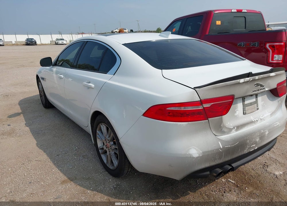 2017 JAGUAR XE 20D PREMIUM VIN: SAJAJ4BNXHA953792