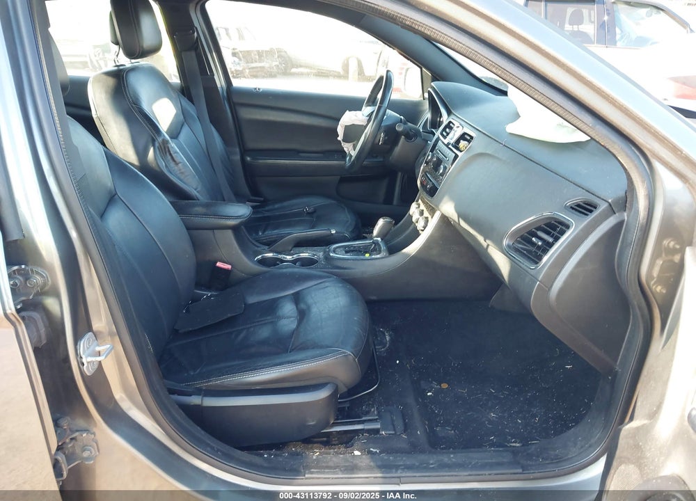 2013 CHRYSLER 200 LIMITED VIN: 1C3CCBCG3DN601814
