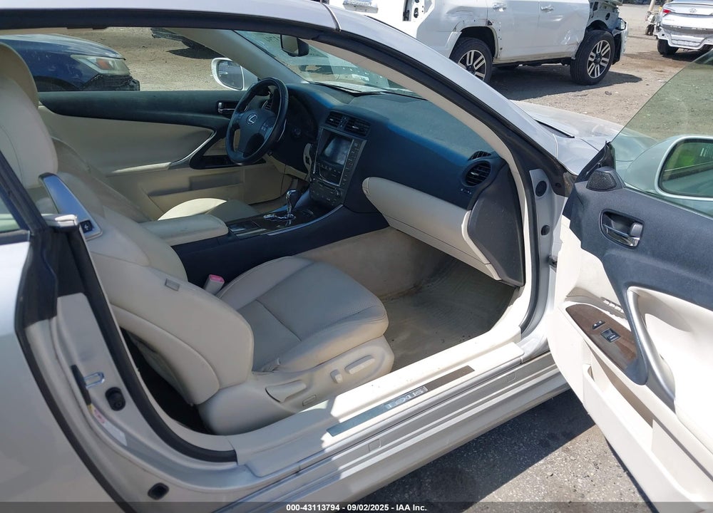 2010 LEXUS IS 250C VIN: JTHFF2C27A2511503