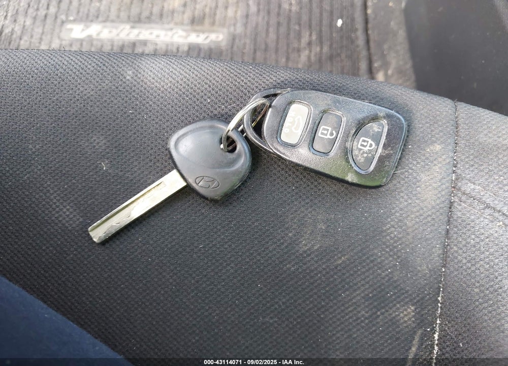 2016 HYUNDAI VELOSTER VIN: KMHTC6AD3GU300638